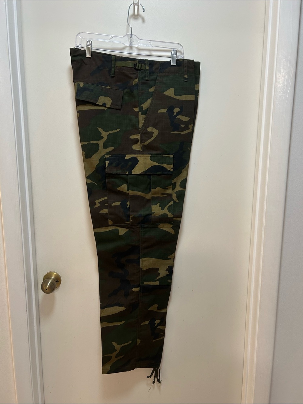C.O.R.P. Inc. NWOT Men's Camo Cargo BDU Pants - Green Woodland